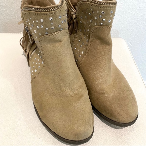 Embellished Fringe Shorty Boots - Picture 7 of 13